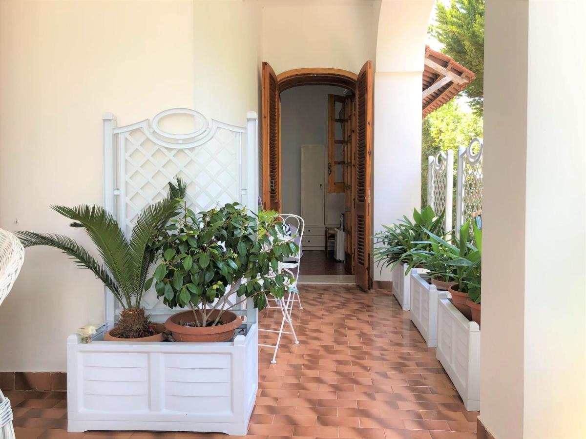 B&B Il Villino Torre Dell'Orso Kültér fotó