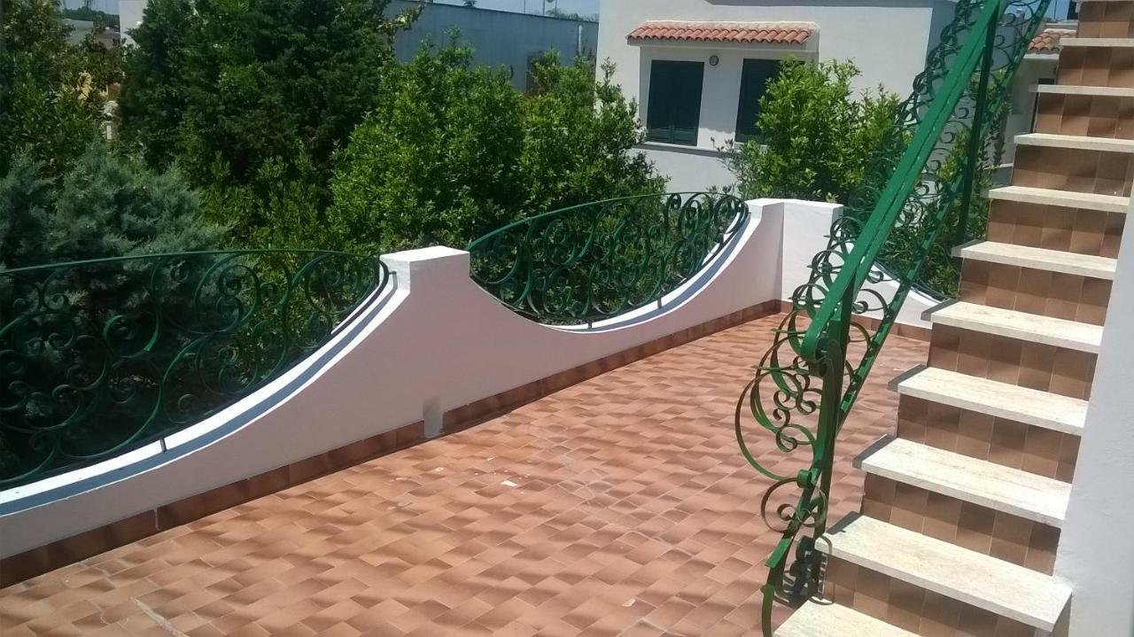 B&B Il Villino Torre Dell'Orso Kültér fotó