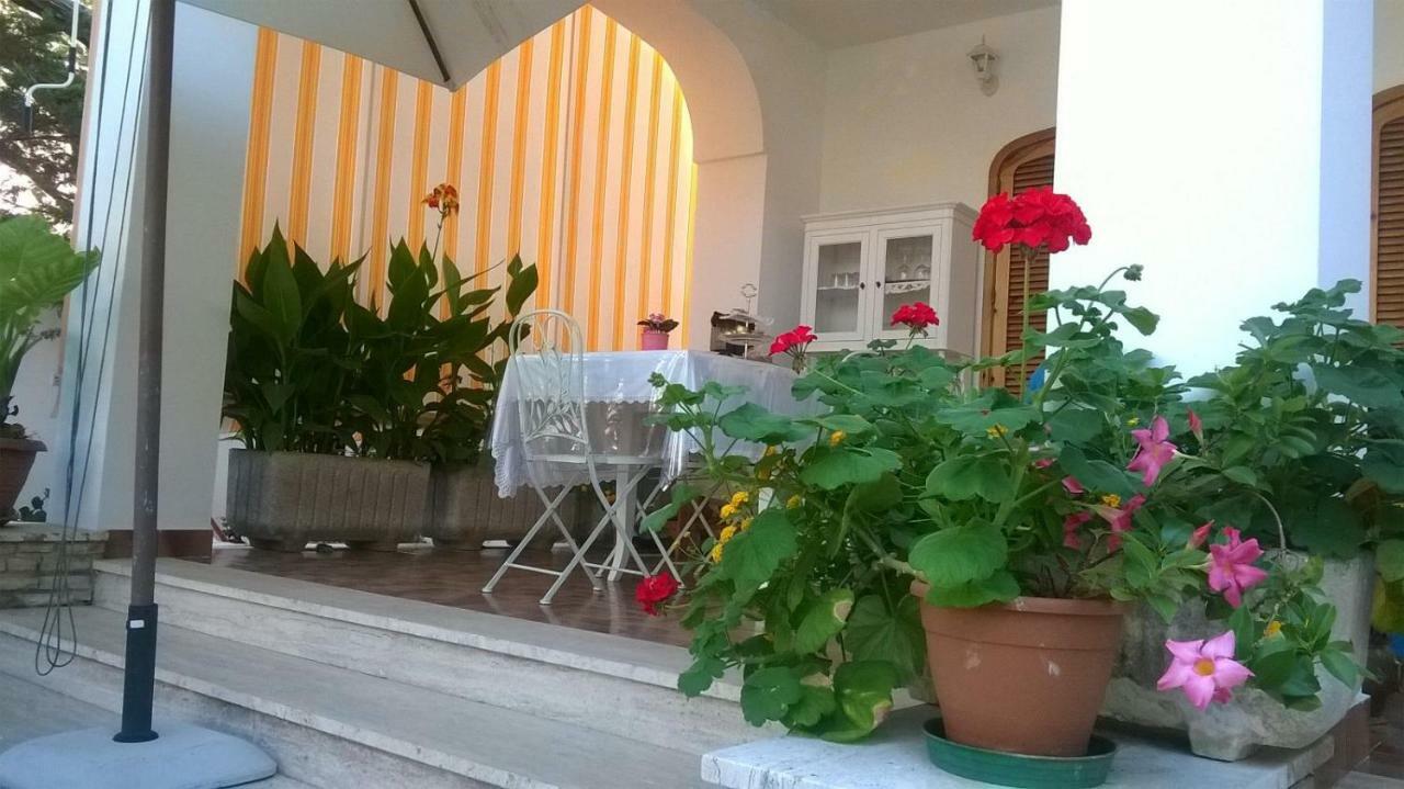 B&B Il Villino Torre Dell'Orso Kültér fotó